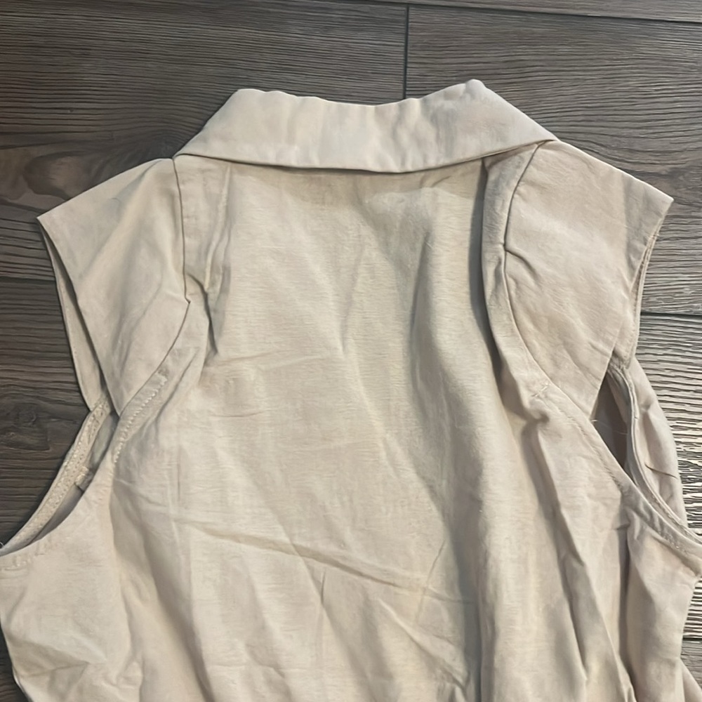 NWOT-HYFVE Dressy Khaki Romper - Picture 6 of 6